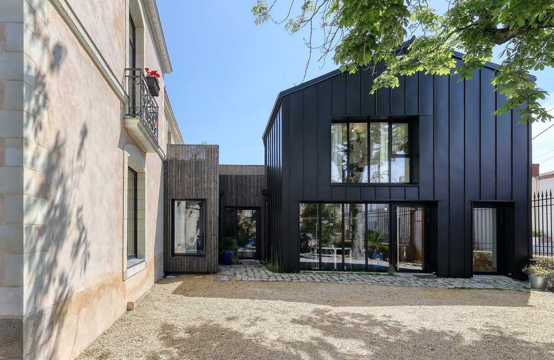 Extension d'une maison ancienne du 19e siècle par un architecte d'intérieur à Toulon