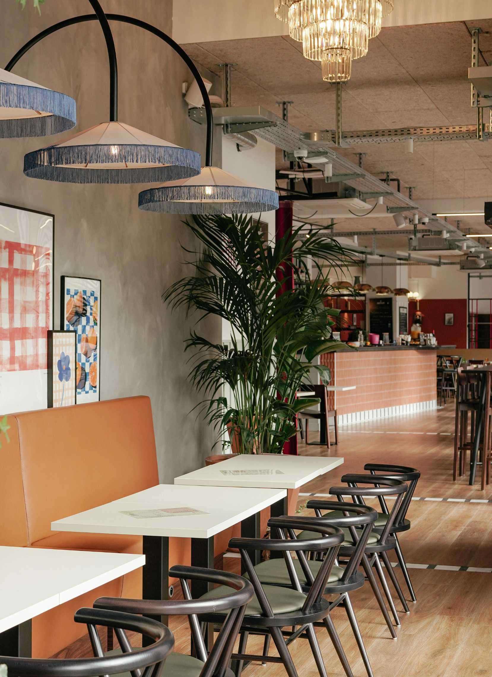 Rénovation d'un restaurant par un architecte spécialiste de l'architecture commerciale dans le Var (83)